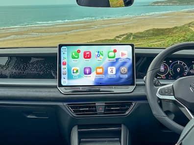 Google Meet hits Apple CarPlay before Android Auto, here’s how it works