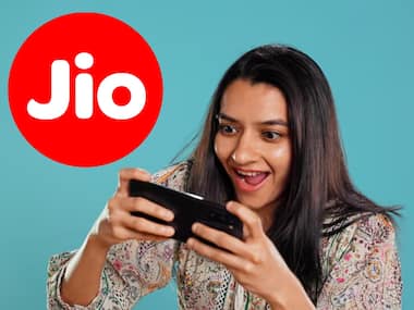 Jio लाया 10,000 का नया प्लान, डेटा-कॉलिंग-15 OTT