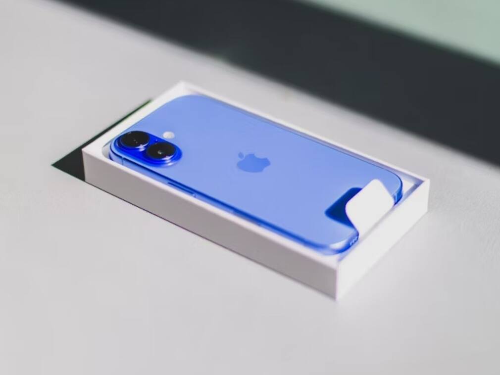 iPhone 16 price cut to Rs 64,290 from Rs 79,900; Should you buy now or wait for the sale?