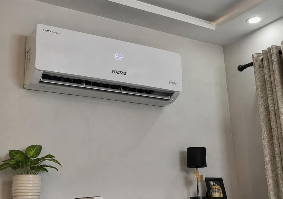 AC (70)