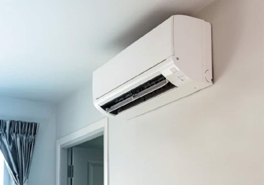 AC (95)