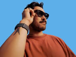 Meta Ray-Ban Display स्मार्ट ग्लासेस में आया खास फीचर, हाथ के इशारों से लिख सकेंगे मैसेज