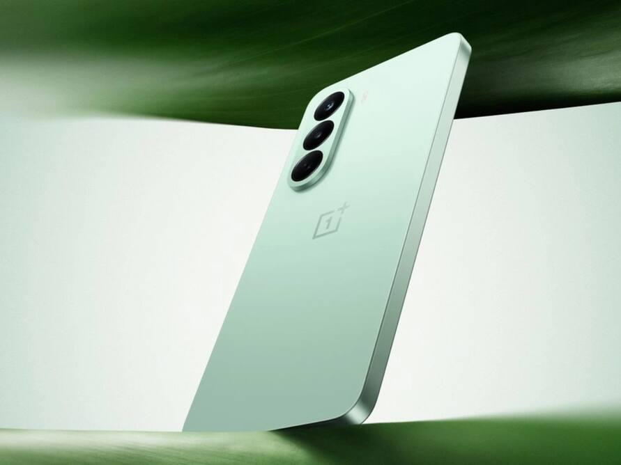 7000mAh बैटरी वाले OnePlus फोन की पहली सेल, बंपर डिस्काउंट के साथ मिलेगी सस्ती EMI