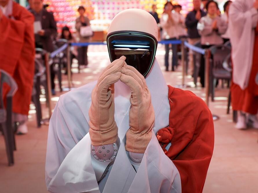 This humanoid robot monk can chant mantras and answer questions inside a temple