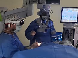 Apple Vision Pro enters eye surgery?