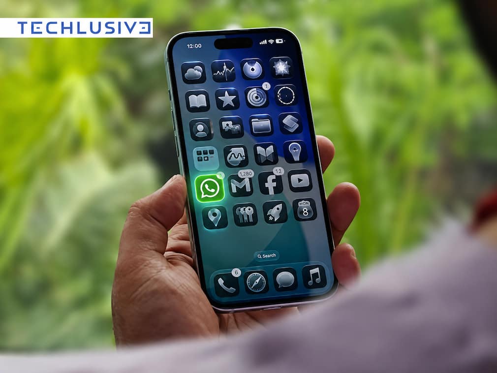 WhatsApp may add iPhone-like Liquid Glass UI to chat screen