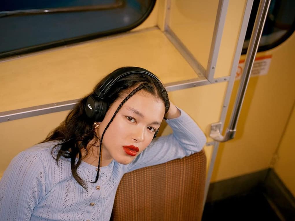 headphones (1)