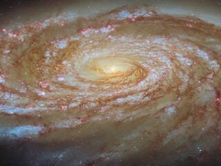 NASA's Hubble captures Galaxy M88 with a black hole 100 million times the Sun's mass