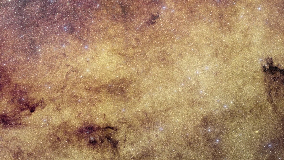 यूरोपियन स्पेस एजेंसी के Euclid टेलीस्कोप ने दिखाया Milky Way का अनोखा नजारा