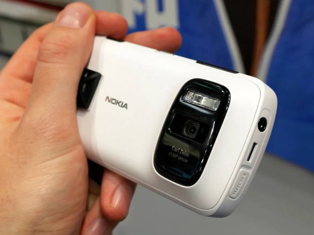 Nokia 808 PureView