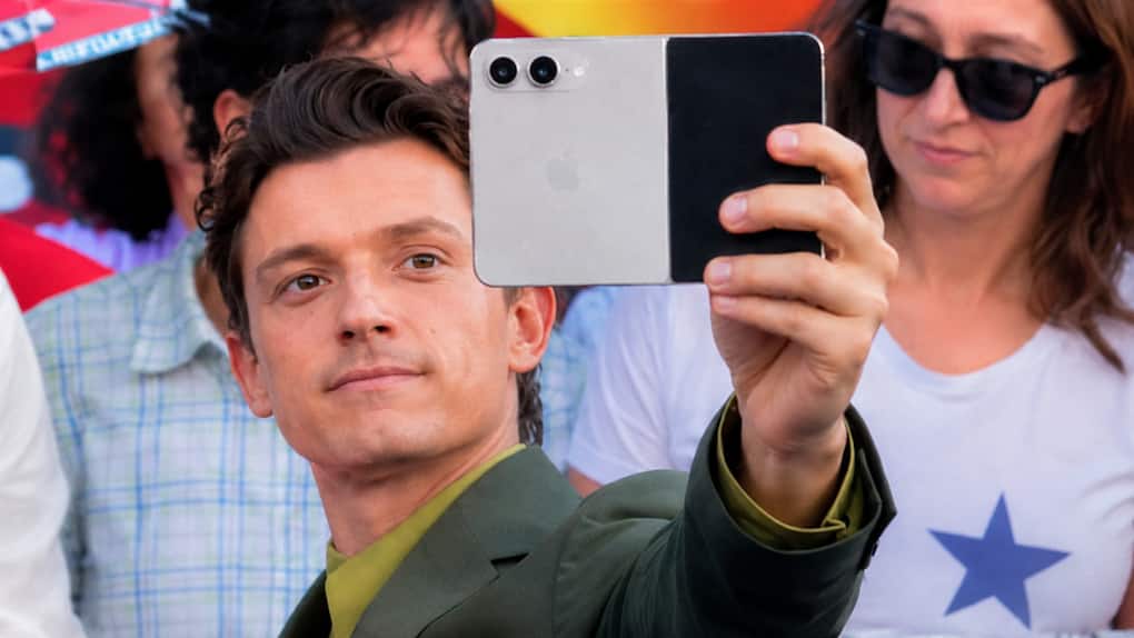 Tom Holland iPhone Ultra